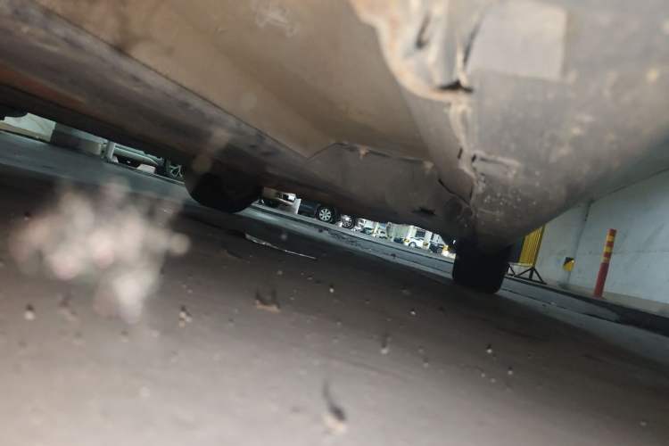 Used Citroen C5 2011 2.3L Automatic Zunyu Version Chassis Front Left