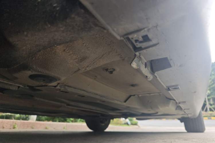 Used Citroen C5 2011 2.0L Automatic Comfort Edition Chassis Front Left