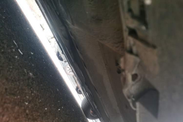 Used Citroen C5 2011 2.0L Automatic Comfort Edition Chassis Front Left