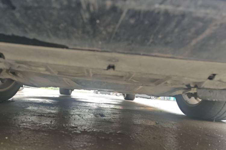 Used Citroen C5 2011 2.3L Automatic Zunyu Version Chassis Front
