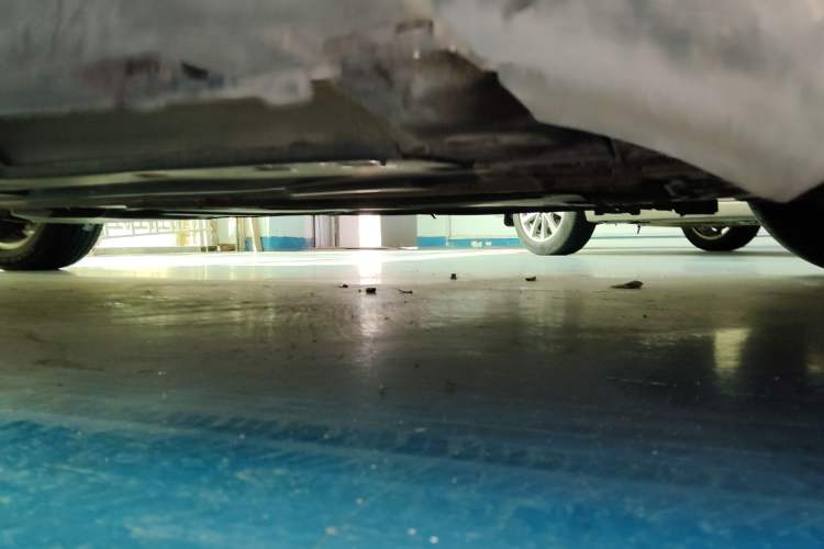 Used Citroen C5 2011 2.3L Automatic Zunyu Version Chassis Front Right