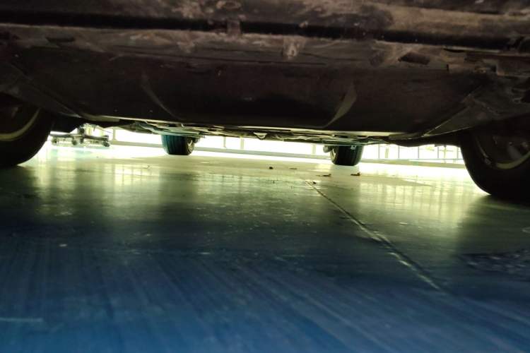 Used Citroen C5 2011 2.3L Automatic Zunyu Version Chassis Front