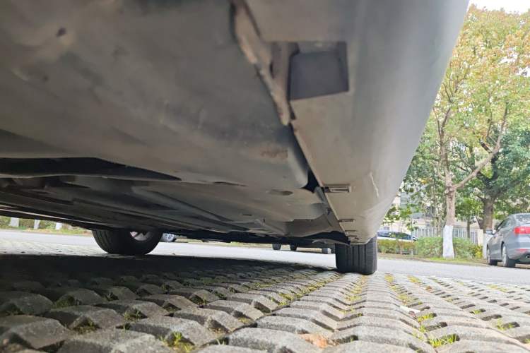 Used Citroen C5 2011 Dongfang Zhilü 2.3L Automatic Luxury Model Chassis Rear Right
