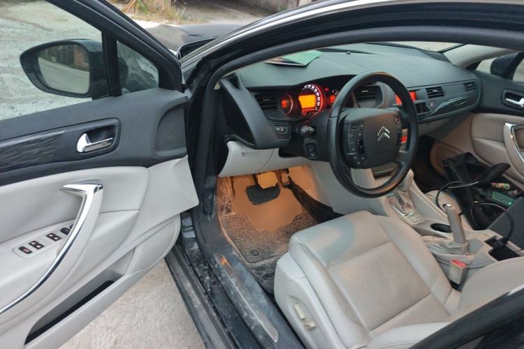 Used Citroen C5 2011 2.3L Automatic Zunyu Version Driver Seat