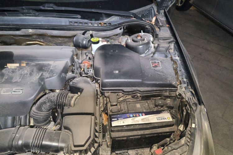 Used Citroen C5 2011 2.3L Automatic Zunyu Version Engine Bay Left