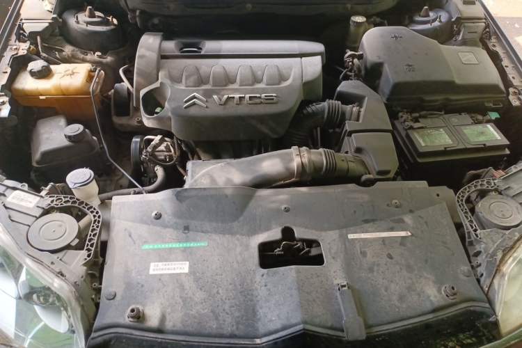 Used Citroen C5 2011 Dongfang Zhilü 2.3L Automatic Luxury Model Engine Bay