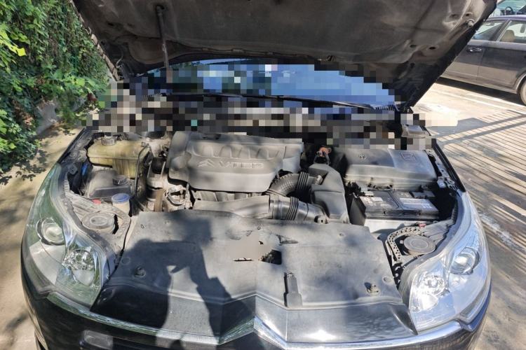 Used Citroen C5 2011 Dongfang Zhilü 2.3L Automatic Zunyu Model Engine Bay