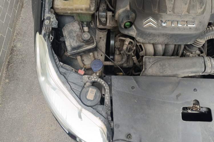 Used Citroen C5 2011 2.3L Automatic Zunyu Version Engine Bay Right