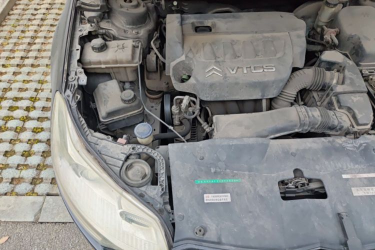 Used Citroen C5 2011 Dongfang Zhilü 2.3L Automatic Luxury Model Engine Bay Right