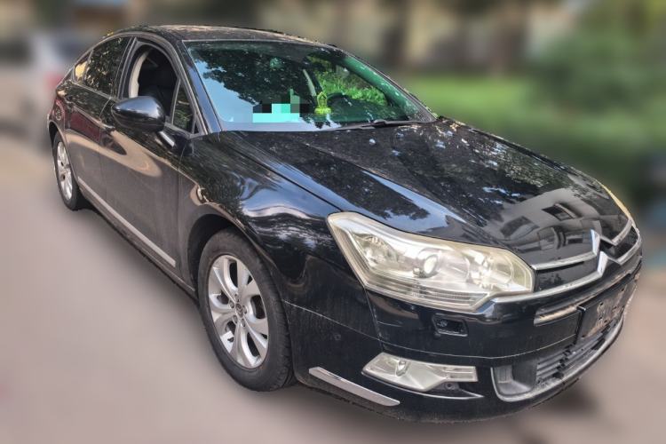 Used Citroen C5 2011 2.3L Automatic Luxury Version Front Right 45 Deg