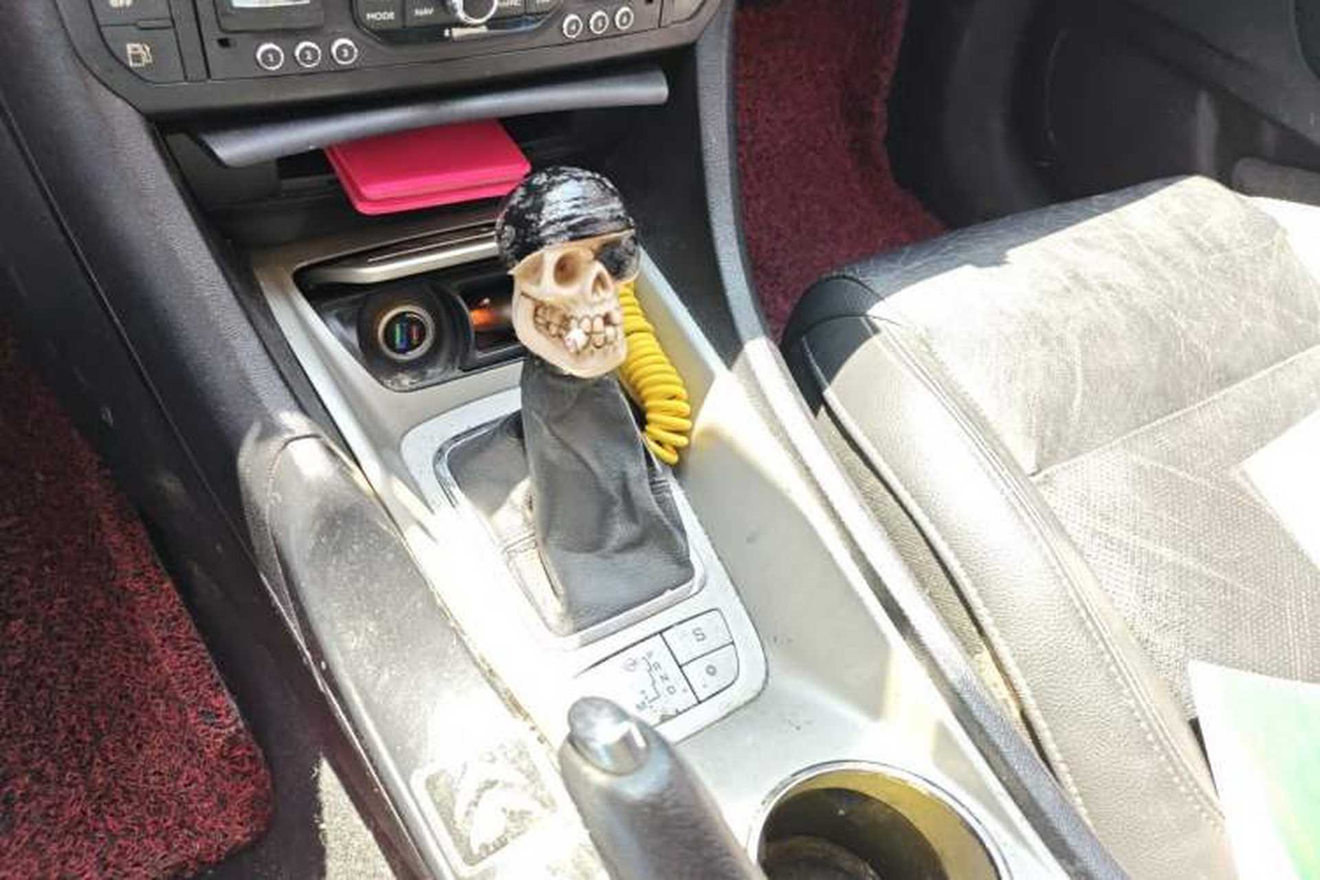 Used Citroen C5 2011 Dongfang Zhilü 2.3L Automatic Luxury Model Gear Lever