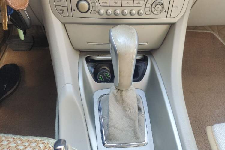 Used Citroen C5 2011 2.0L Automatic Comfort Edition Gear Lever