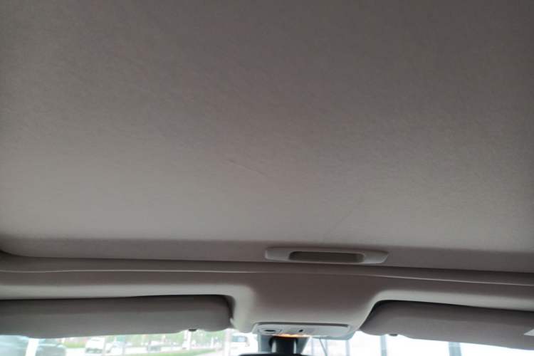 Used Citroen C5 2011 Dongfang Zhilü 3.0L Automatic Flagship Model Headliner