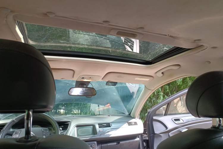 Used Citroen C5 2011 Dongfang Zhilü 2.3L Automatic Luxury Model Headliner