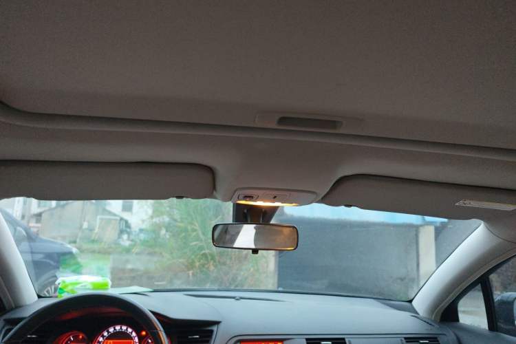 Used Citroen C5 2011 2.3L Automatic Zunyu Version Headliner