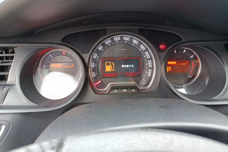 Used Citroen C5 2011 Dongfang Zhilü 3.0L Automatic Flagship Model Instrument Cluster