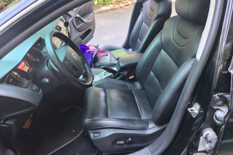 Used Citroen C5 2011 2.3L Automatic Luxury Version Left Front Seat