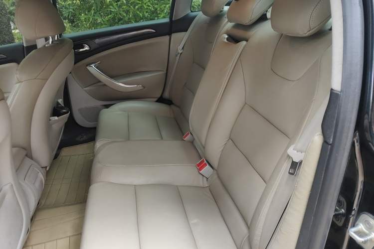 Used Citroen C5 2011 2.0L Manual Comfort Edition Left Rear Seat