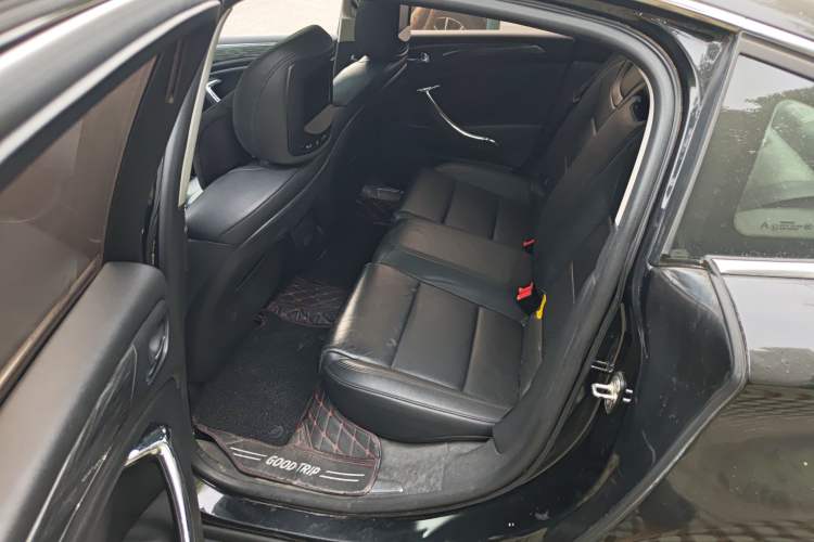 Used Citroen C5 2011 Dongfang Zhilü 2.3L Automatic Luxury Model Left Rear Seat