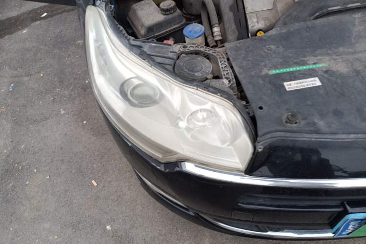 Used Citroen C5 2011 Dongfang Zhilü 3.0L Automatic Flagship Model Right Front Headlight