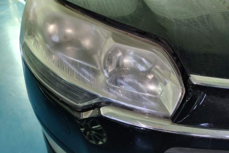Used Citroen C5 2011 2.3L Automatic Zunyu Version Right Front Headlight