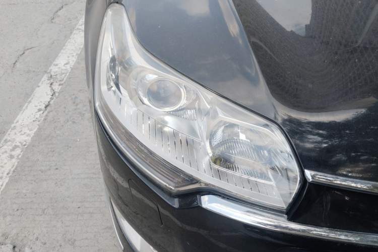 Used Citroen C5 2011 2.3L Automatic Zunyu Version Right Front Headlight