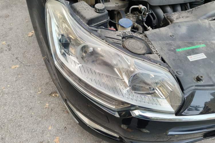Used Citroen C5 2011 Dongfang Zhilü 2.3L Zunya Model Right Front Headlight