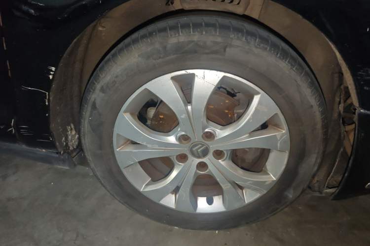 Used Citroen C5 2011 2.3L Automatic Zunyu Version Right Front Wheel Hub