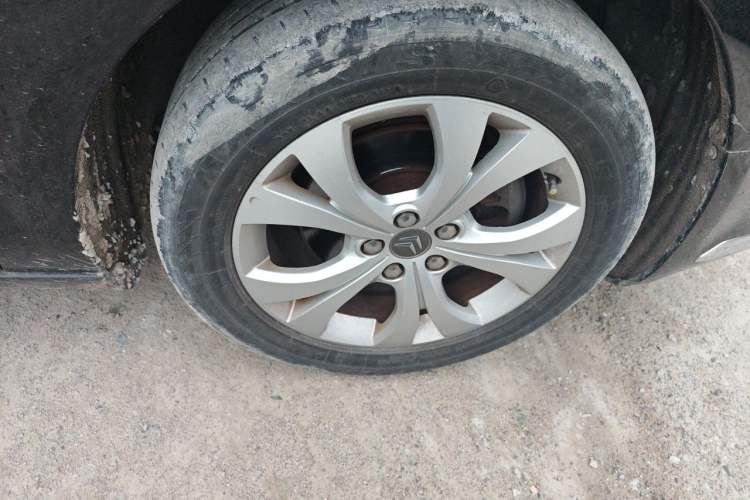 Used Citroen C5 2011 2.3L Automatic Zunyu Version Right Front Wheel Hub