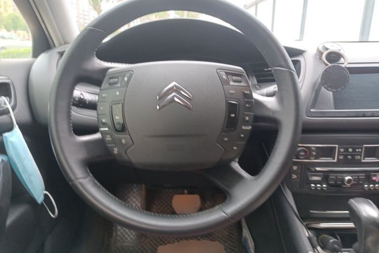 Used Citroen C5 2011 Dongfang Zhilü 3.0L Automatic Flagship Model Steering Wheel