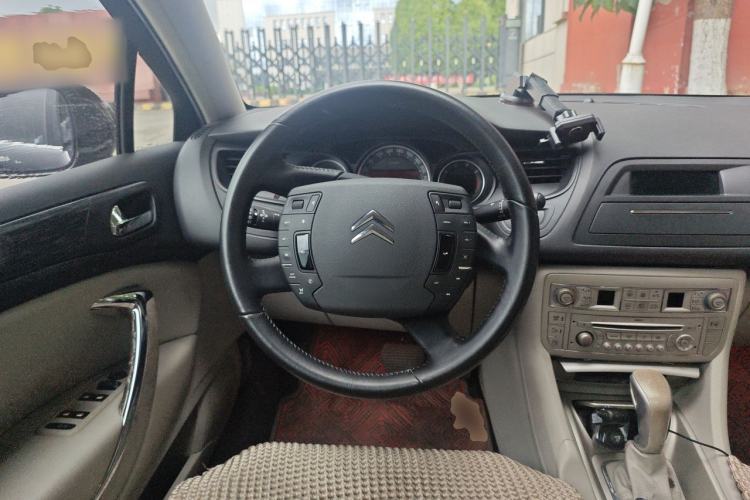 Used Citroen C5 2011 2.0L Automatic Comfort Edition Steering Wheel