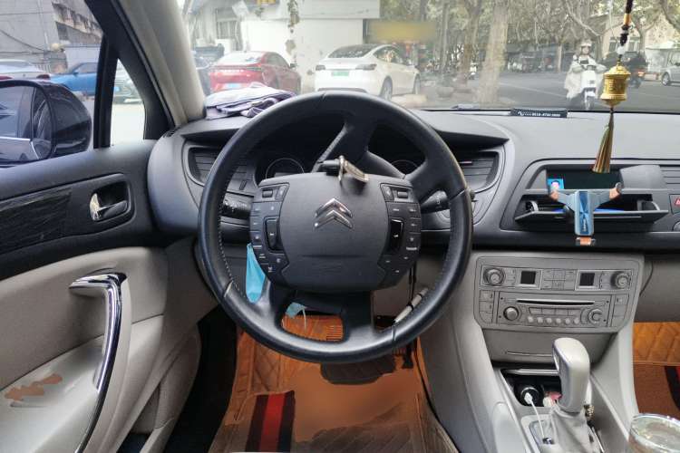 Used Citroen C5 2011 Dongfang Zhilü 2.3L Zunya Model Steering Wheel