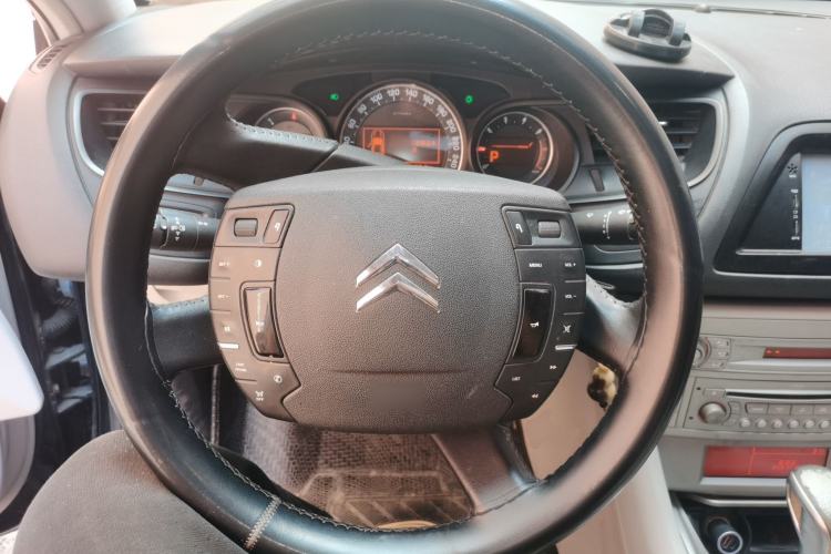 Used Citroen C5 2011 2.0L Automatic Comfort Edition Steering Wheel