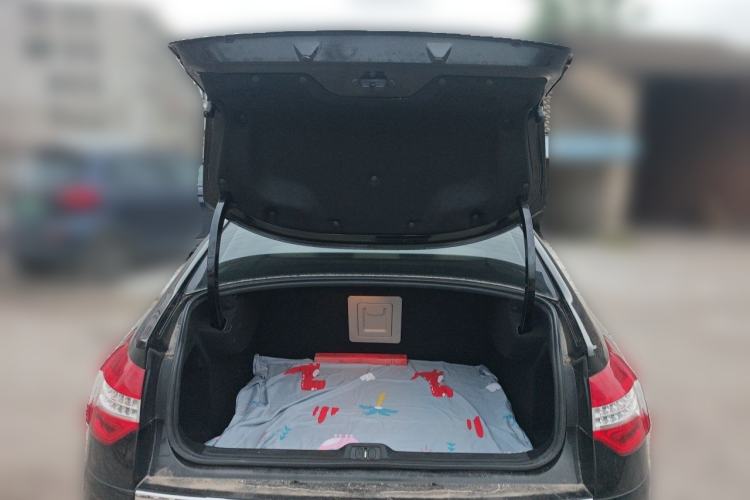Used Citroen C5 2011 2.3L Automatic Zunyu Version Trunk