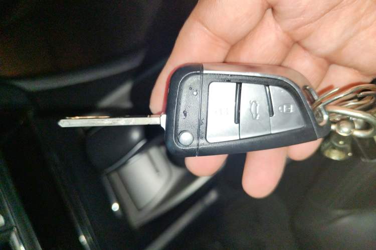 Used Citroen C5 2011 Dongfang Zhilü 3.0L Automatic Flagship Model Vehicle Key