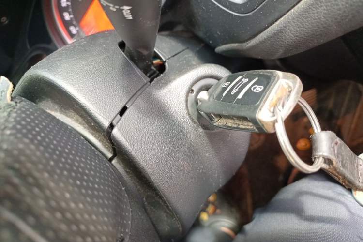 Used Citroen C5 2011 Dongfang Zhilü 2.3L Automatic Luxury Model Vehicle Key
