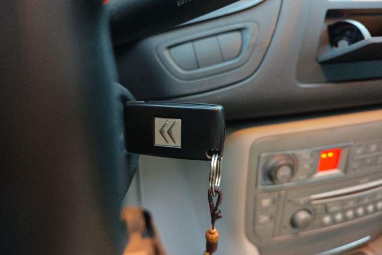 Used Citroen C5 2011 2.3L Automatic Zunyu Version Vehicle Key