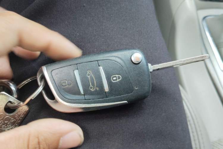 Used Citroen C5 2011 2.3L Automatic Zunyu Version Vehicle Key