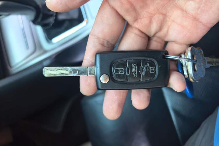Used Citroen C5 2011 2.3L Automatic Luxury Version Vehicle Key