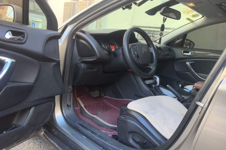 Used Citroen C5 2011 Dongfang Zhilü 2.3L Automatic Luxury Model Driver Seat