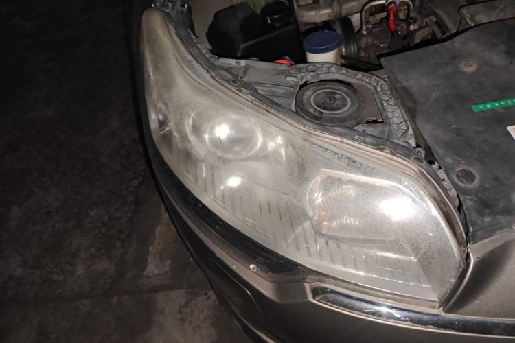 Used Citroen C5 2011 2.3L Automatic Zunyu Version Right Front Headlight