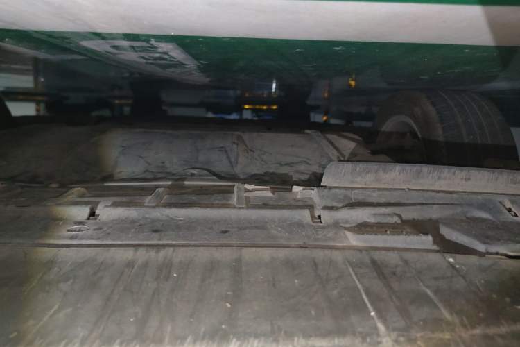 Used Citroen C5 2011 2.3L Automatic Zunyu Version Chassis Front