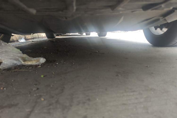 Used Citroen C5 2011 Dongfang Zhilü 2.3L Automatic Zunyu Model Chassis Front