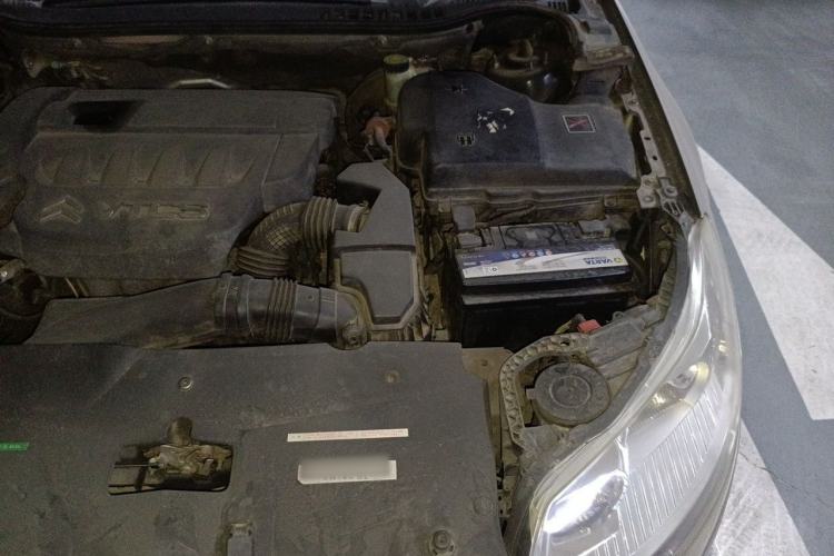 Used Citroen C5 2011 2.3L Automatic Zunya Edition Engine Bay Left