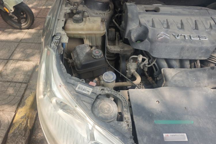 Used Citroen C5 2011 Dongfang Zhilü 2.3L Automatic Zunyu Model Engine Bay Right