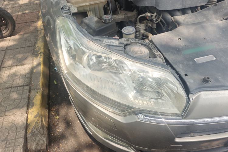 Used Citroen C5 2011 Dongfang Zhilü 2.3L Automatic Zunyu Model Right Front Headlight
