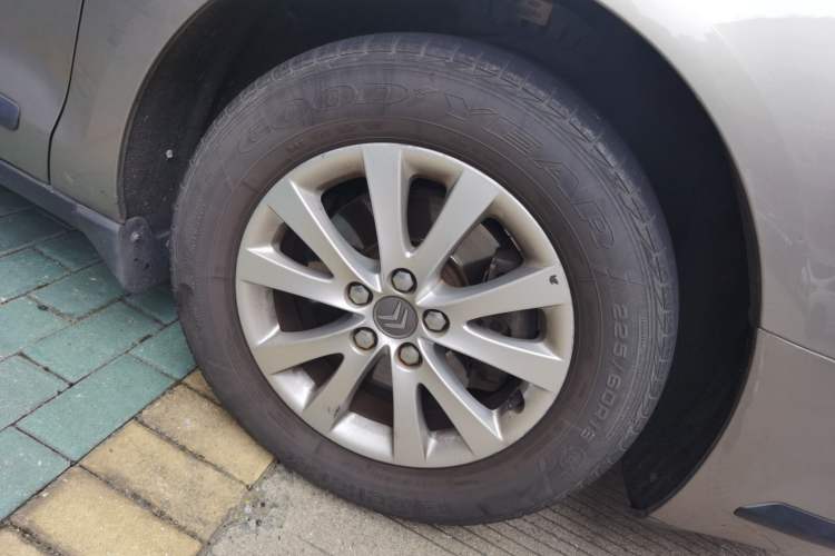 Used Citroen C5 2011 2.0L Manual Comfort Edition Right Front Wheel Hub
