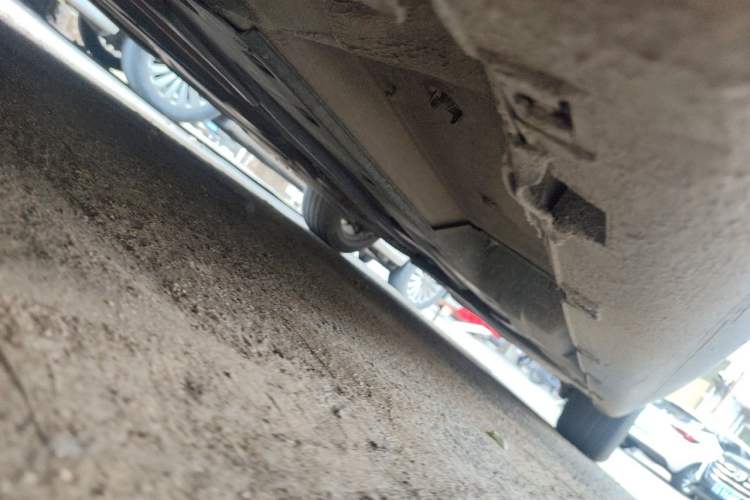 Used Citroen C5 2011 Dongfang Zhilü 2.3L Automatic Zunyu Model Chassis Front Left