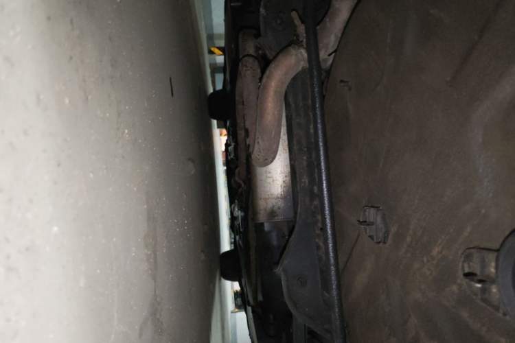 Used Citroen C5 2011 Dongfang Zhilü 2.3L Automatic Luxury Model Chassis Rear