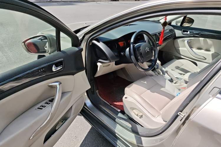 Used Citroen C5 2011 2.3L Automatic Prestige Edition Driver Seat